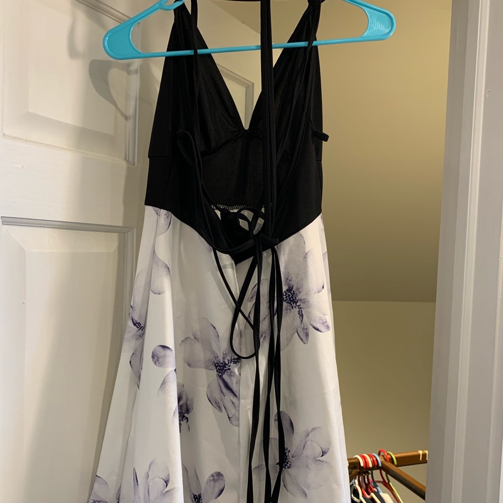 Dress - Picture 2 of 3